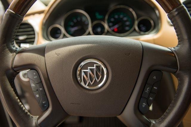 Buick Enclave  2017