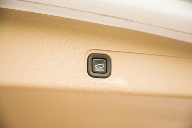 Chevrolet Tahoe  2013