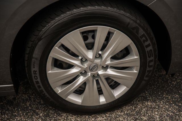 Nissan Sentra  2024