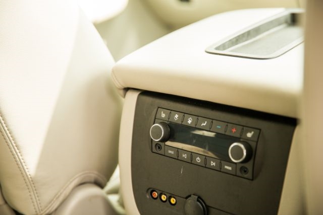 2011 Chevrolet Tahoe LTZ photo 15
