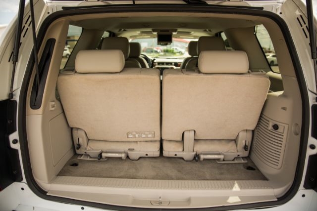 2011 Chevrolet Tahoe LTZ photo 17