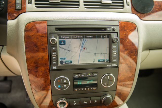 2011 Chevrolet Tahoe LTZ photo 26
