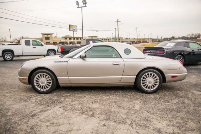 Ford Thunderbird  2004