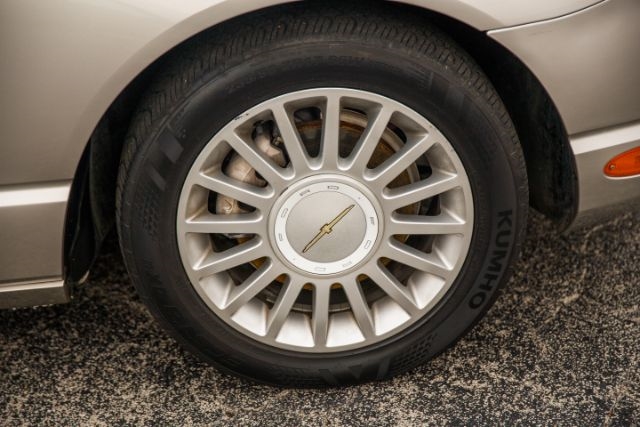 Ford Thunderbird  2004