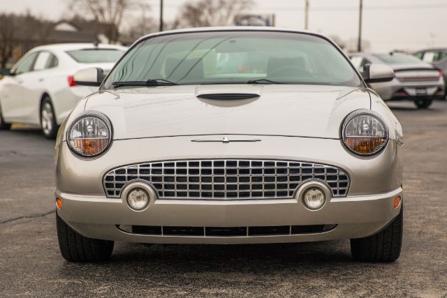 Ford Thunderbird  2004