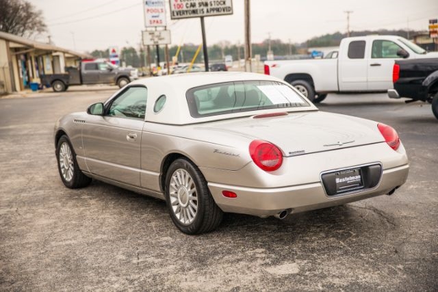 Ford Thunderbird  2004