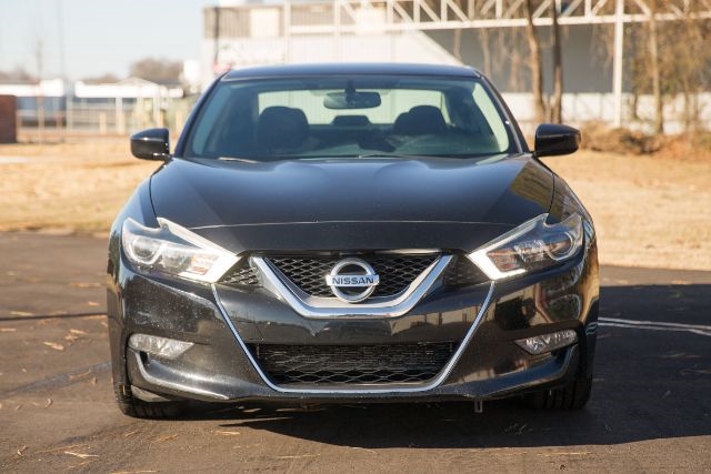 Nissan Maxima  2017