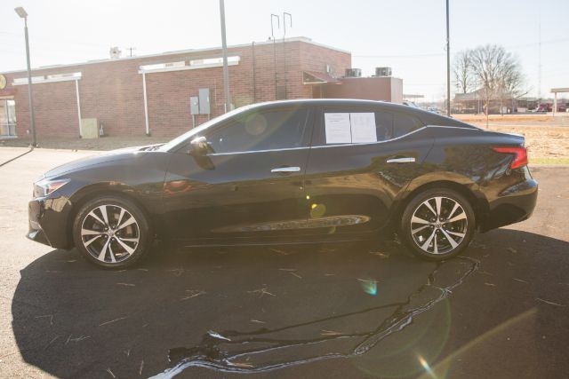 Nissan Maxima  2017