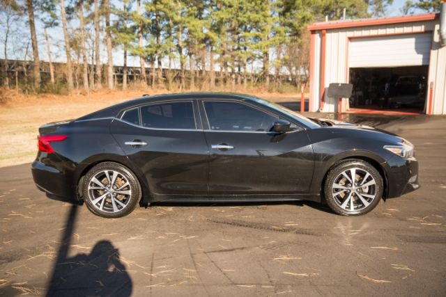 Nissan Maxima  2017