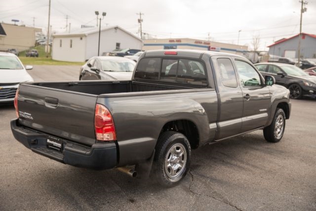 Toyota Tacoma  2013