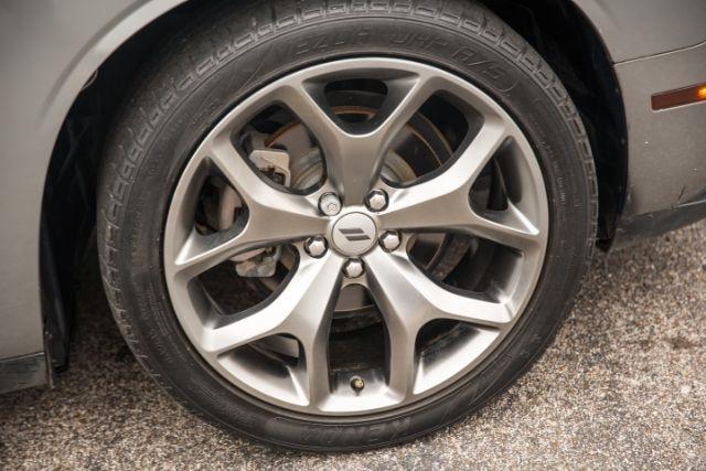 Dodge Challenger  2017