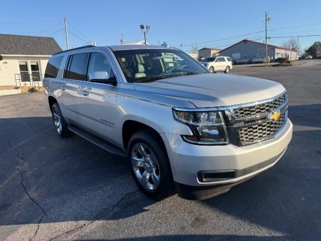Chevrolet Suburban  2015