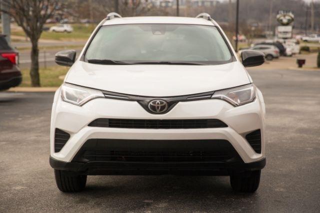 Toyota RAV4  2018
