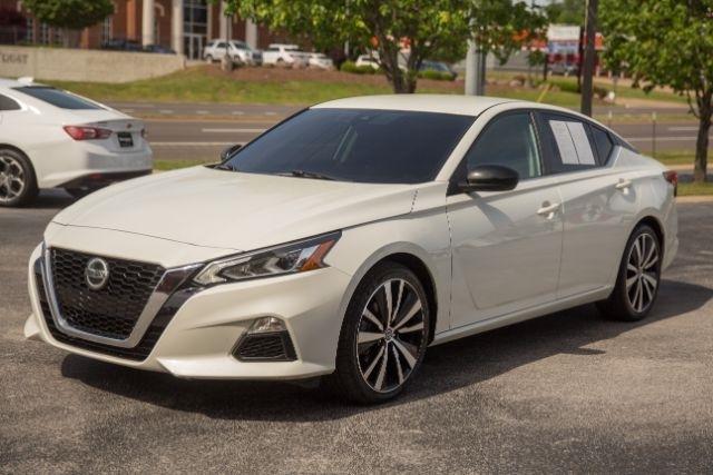 Nissan Altima  2021
