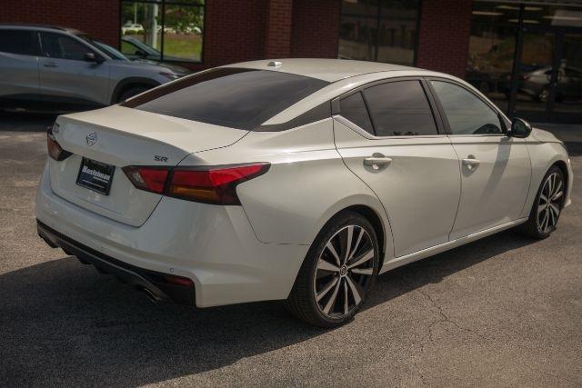 Nissan Altima  2021