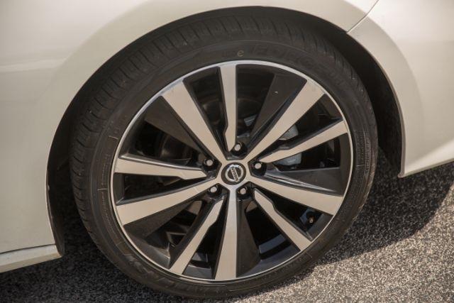 Nissan Altima  2021