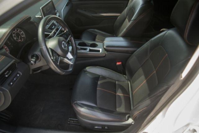 Nissan Altima  2021