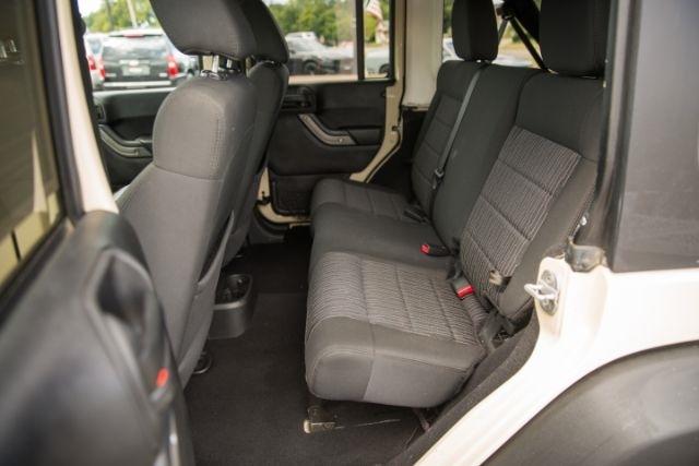 Jeep Wrangler  2011