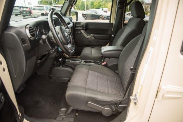 Jeep Wrangler  2011