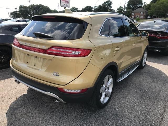 Lincoln MKC  2015