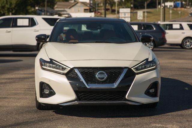Nissan Maxima  2020