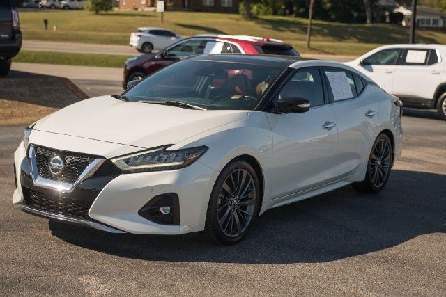 Nissan Maxima  2020