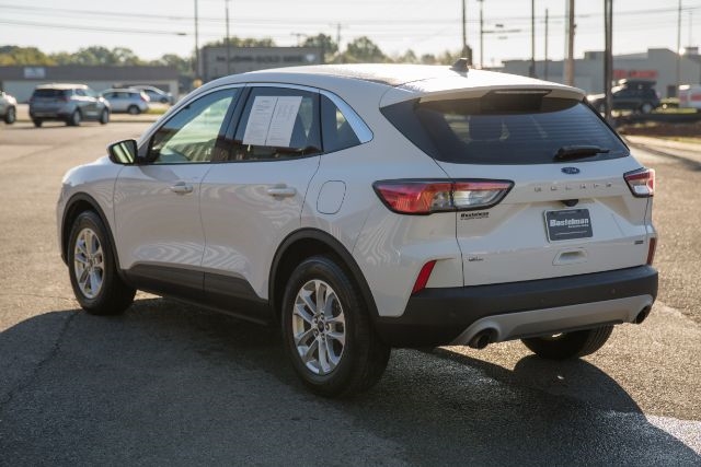 Ford Escape Hybrid  2021