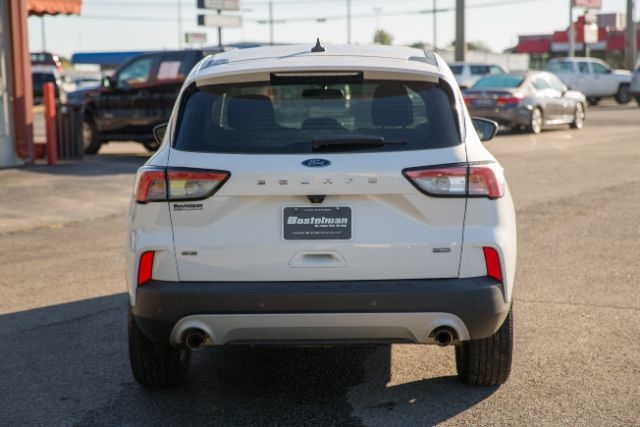 Ford Escape Hybrid  2021