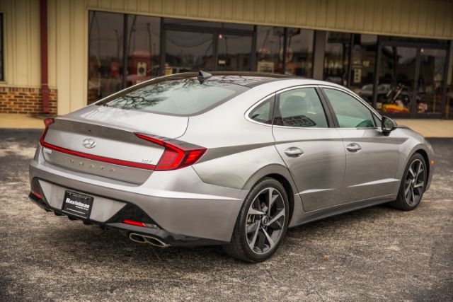 Hyundai Sonata  2021
