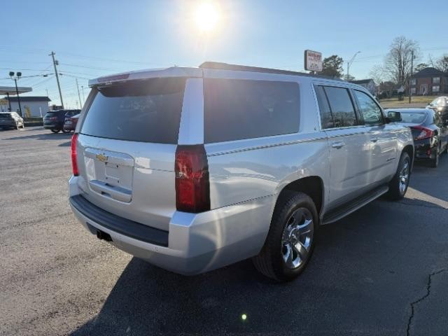 Chevrolet Suburban  2015