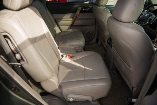 Toyota Highlander  2010