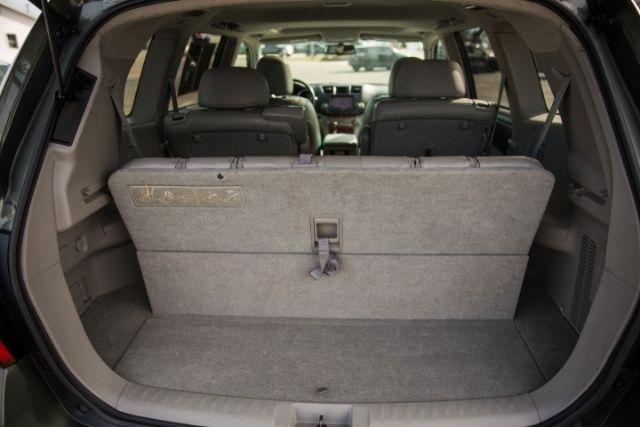 Toyota Highlander  2010