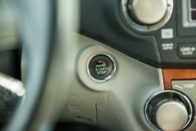 Toyota Highlander  2010