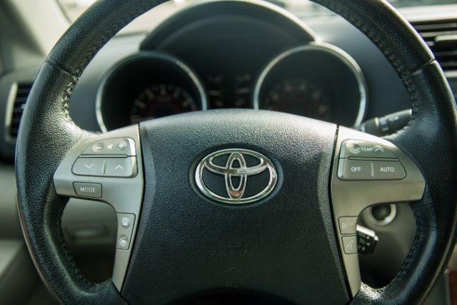 Toyota Highlander  2010