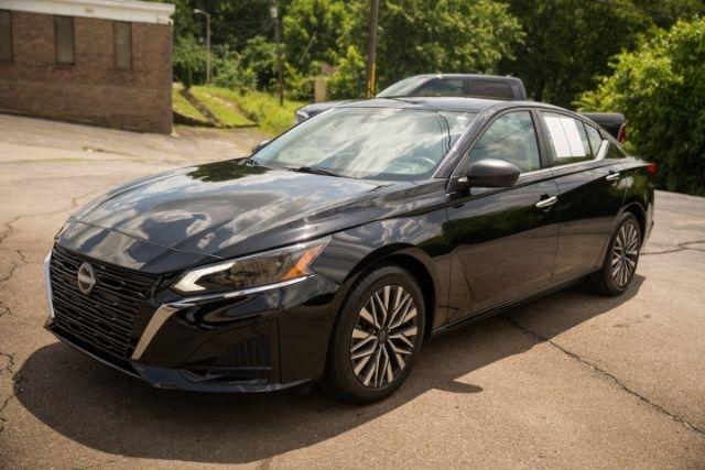 Nissan Altima  2024