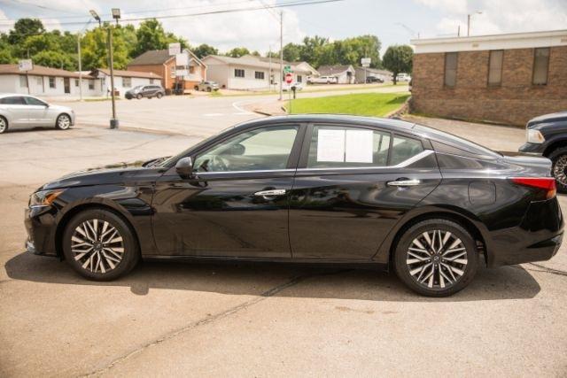 Nissan Altima  2024