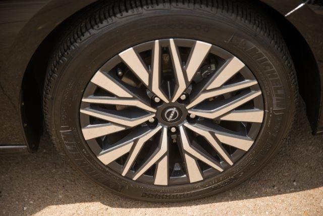 Nissan Altima  2024