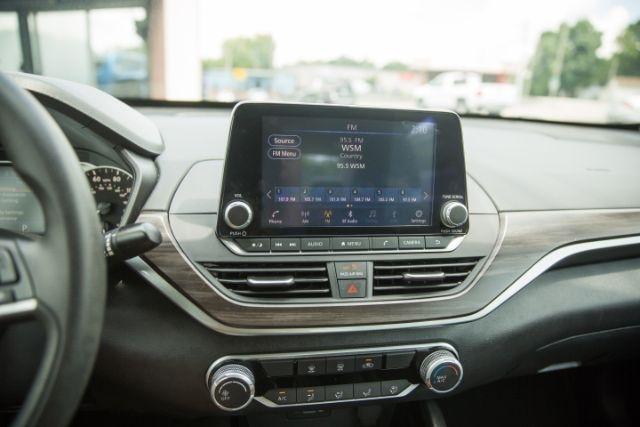 Nissan Altima  2024