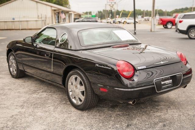 Ford Thunderbird  2002