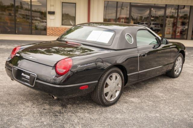 Ford Thunderbird  2002