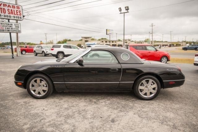 Ford Thunderbird  2002