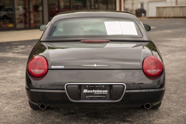 Ford Thunderbird  2002