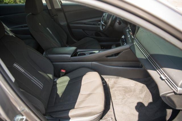 Hyundai Elantra  2023