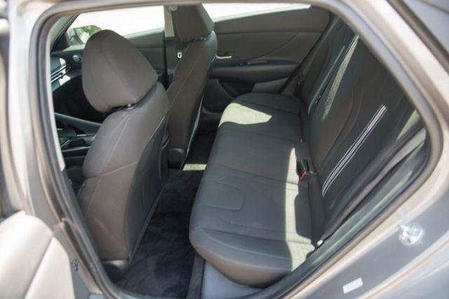 Hyundai Elantra  2023