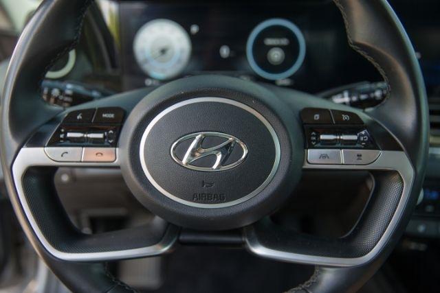 Hyundai Elantra  2023