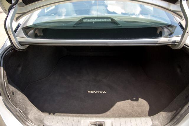 2023 Nissan Sentra SV photo 12