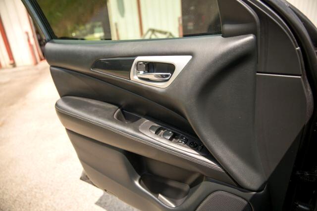 Nissan Pathfinder  2020 Nissan Pathfinder  2020