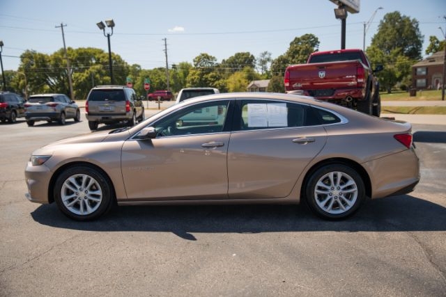 2018 Chevrolet Malibu 1LT photo 3