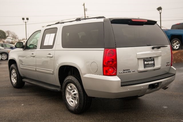 GMC Yukon XL  2011