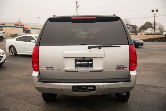 GMC Yukon XL  2011